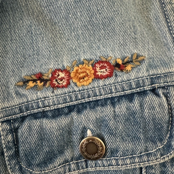Vintage At Last Co Embroidered Denim Cropped Vest - Picture 9 of 9